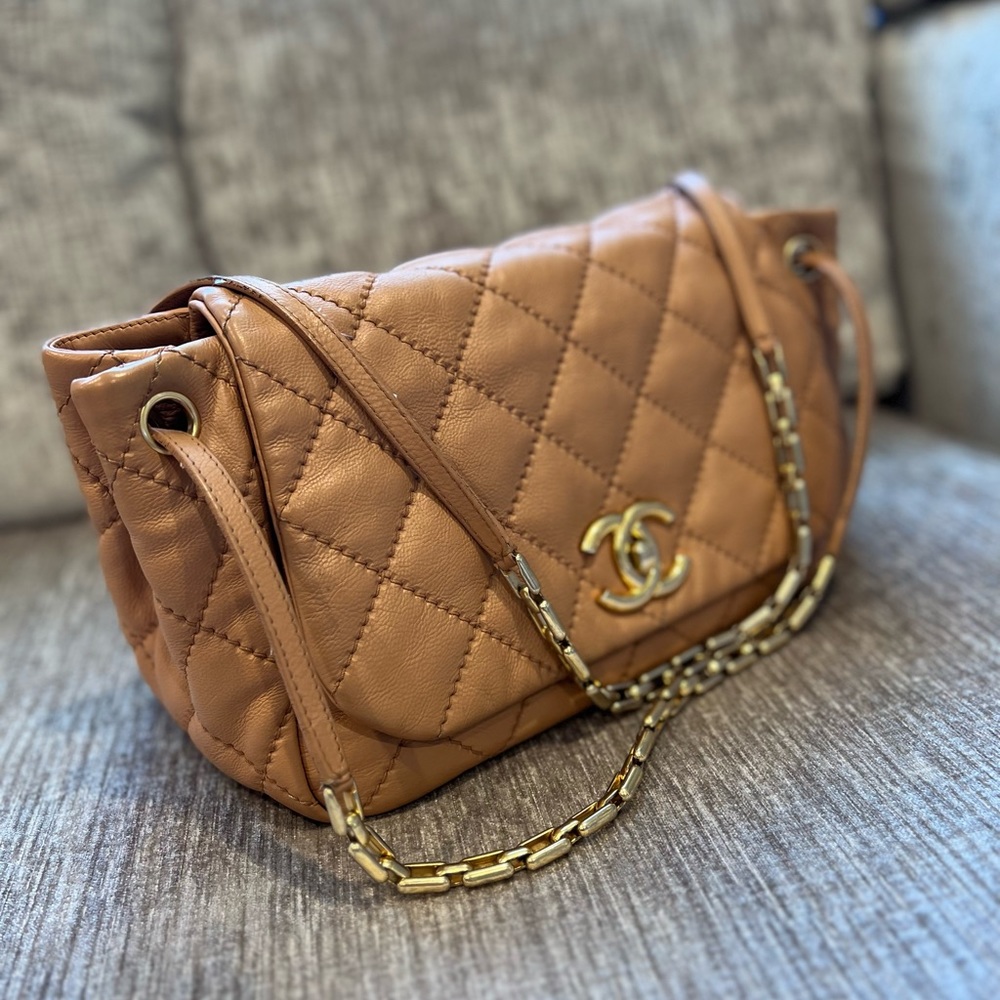 Sold🔥CHANEL QUILTED TAUPE ACCORDION SINGLE FLAP BAG - Picture 13 of 17